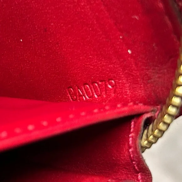 🚫SOLD🚫 Authentic LOUIS VUITTON Vernis Zippy Wallet - Picture 9 of 9